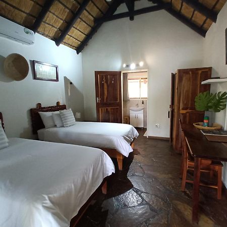 קטימה מולילו Caprivi River Lodge מראה חיצוני תמונה