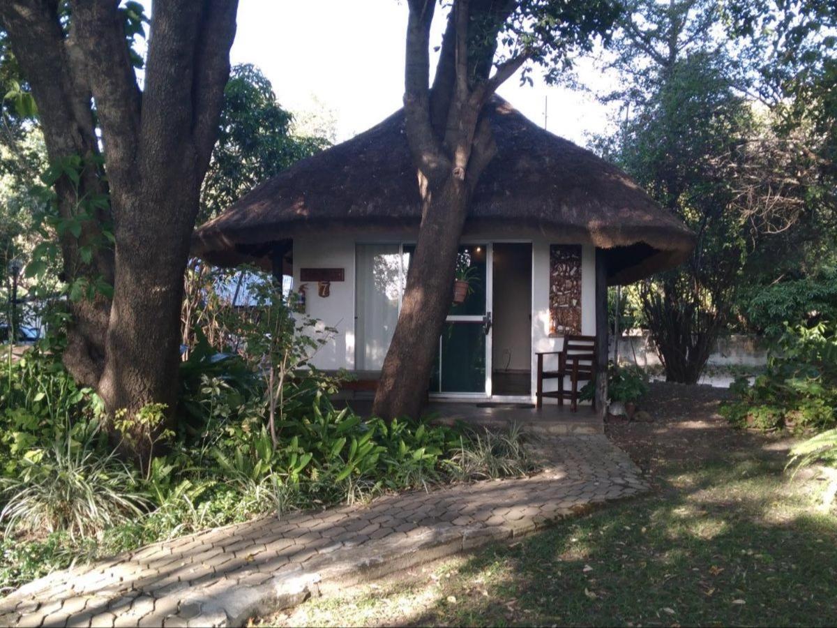 קטימה מולילו Caprivi River Lodge מראה חיצוני תמונה