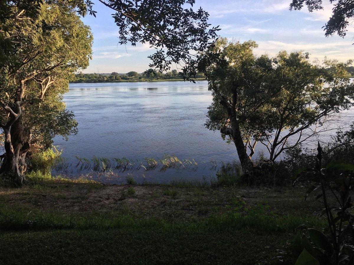קטימה מולילו Caprivi River Lodge מראה חיצוני תמונה