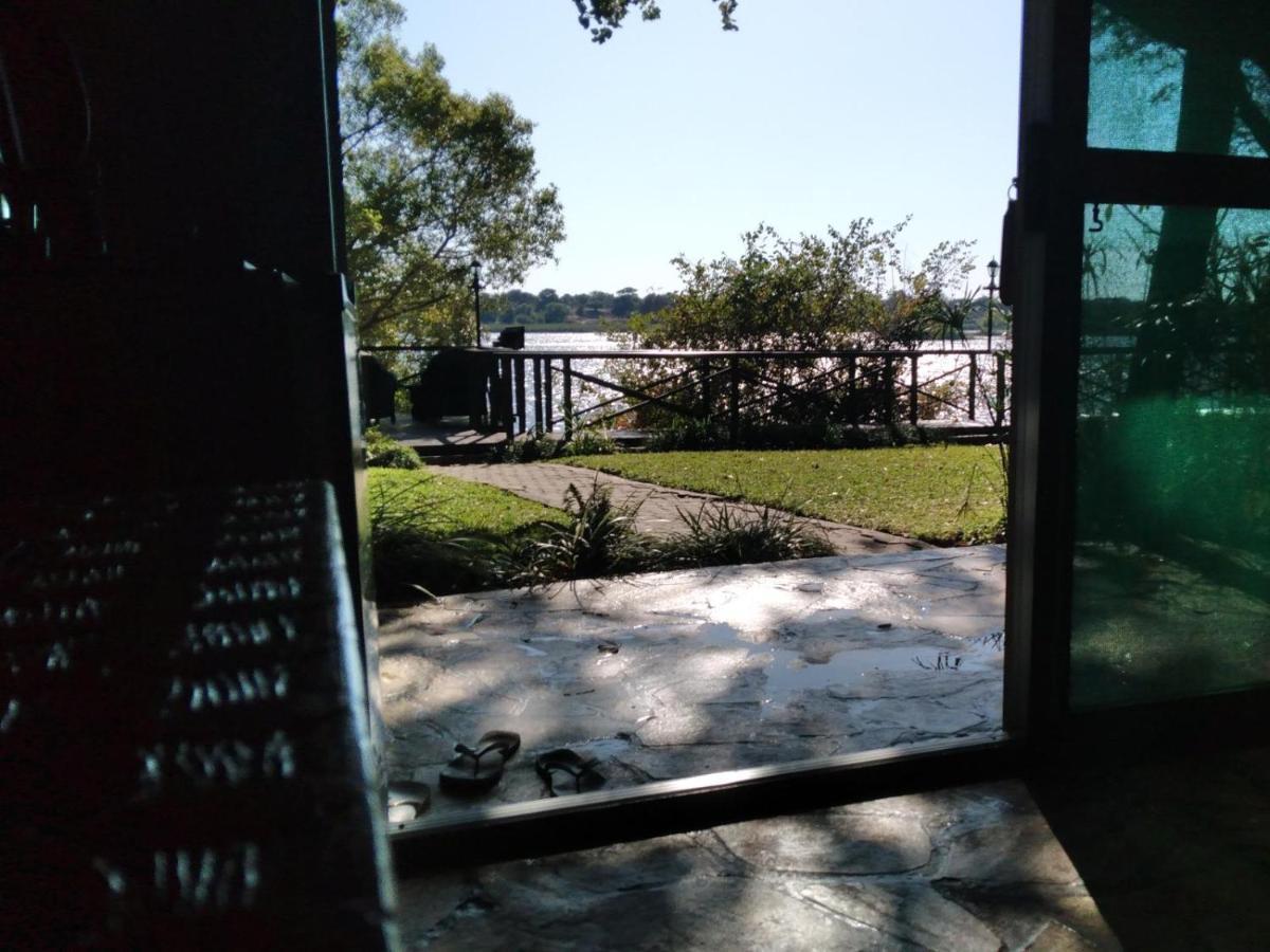 קטימה מולילו Caprivi River Lodge מראה חיצוני תמונה