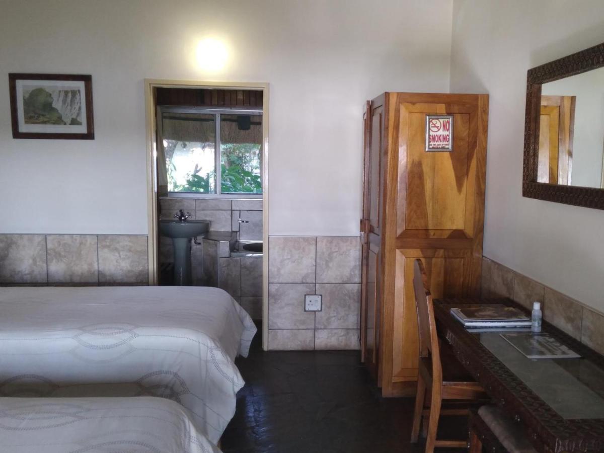 קטימה מולילו Caprivi River Lodge מראה חיצוני תמונה